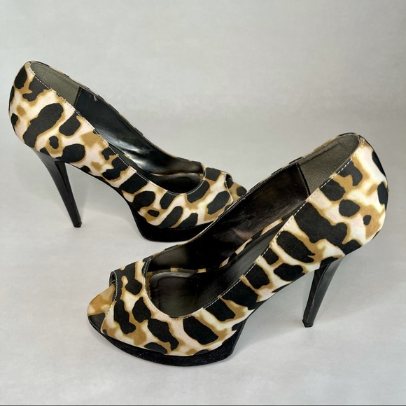 Just Fabulous Leopard Peep Toe Platform Pumps (9) - Picture 6 of 7